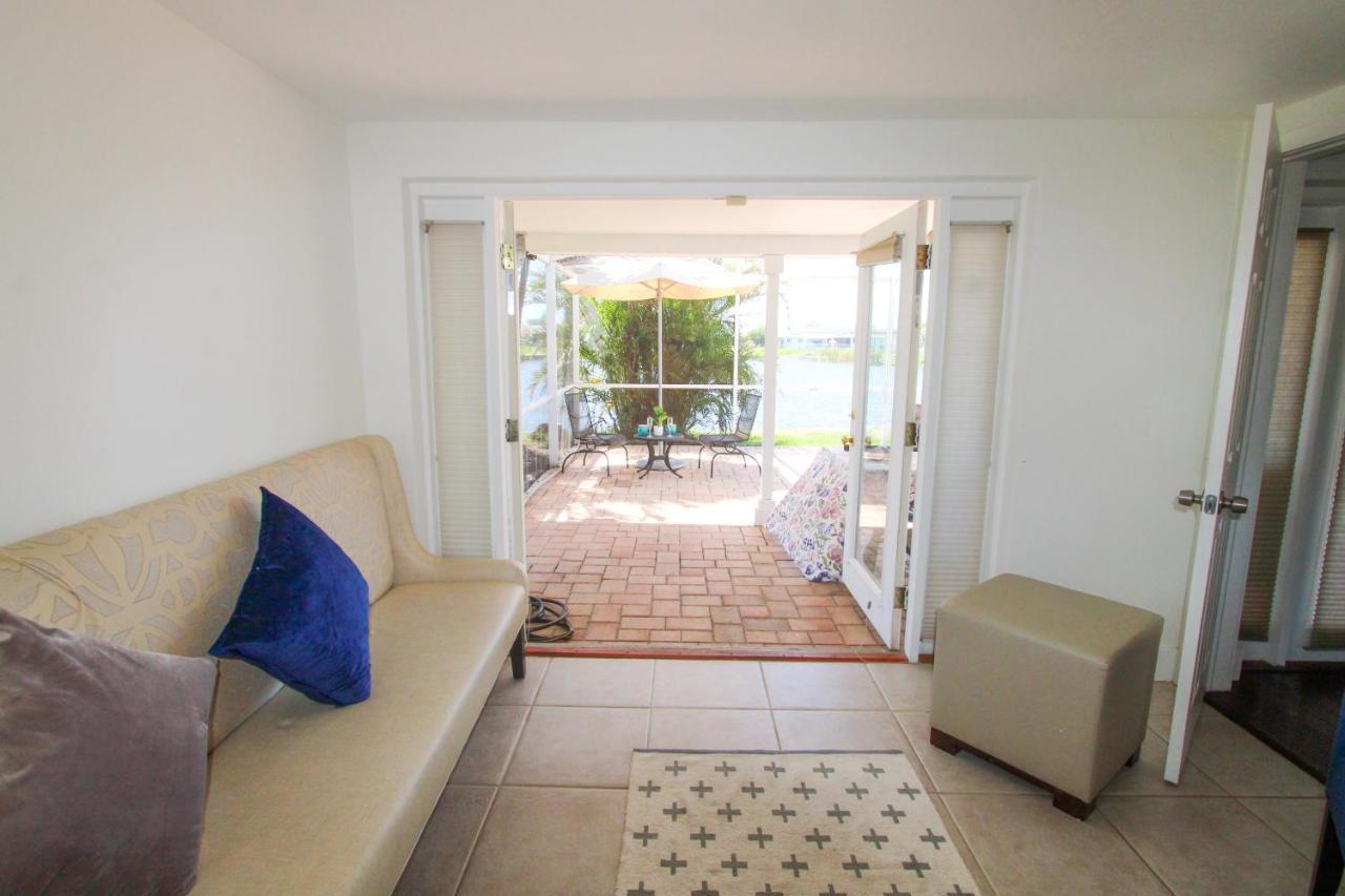 Near Clearwater And Tarpon Spring With Water View Apartment Holiday Exterior photo